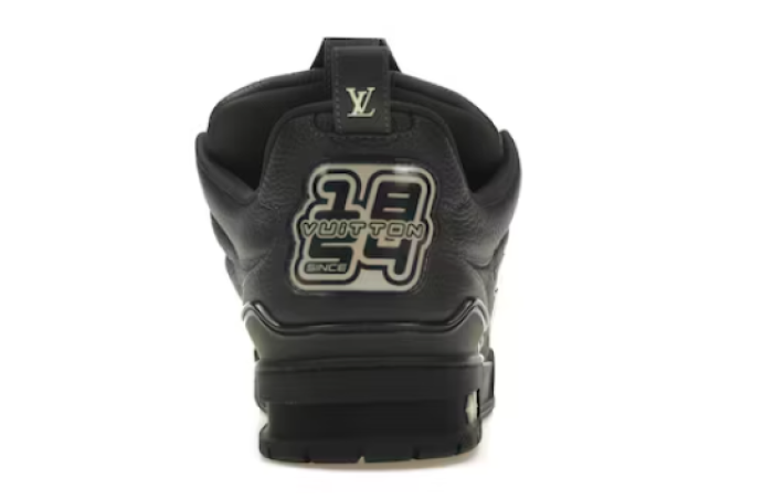 l**is V*t*n lv skate sneaker black
