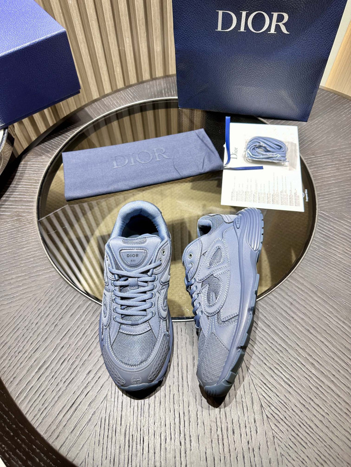 DR B30 Sneakers