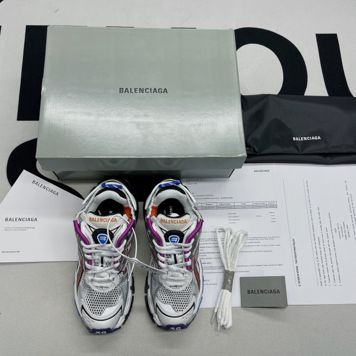 Ba*len*cia*ga runner sneaker