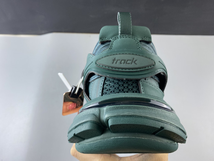 BLCG Track 3.0 542023 W2LA1 3004