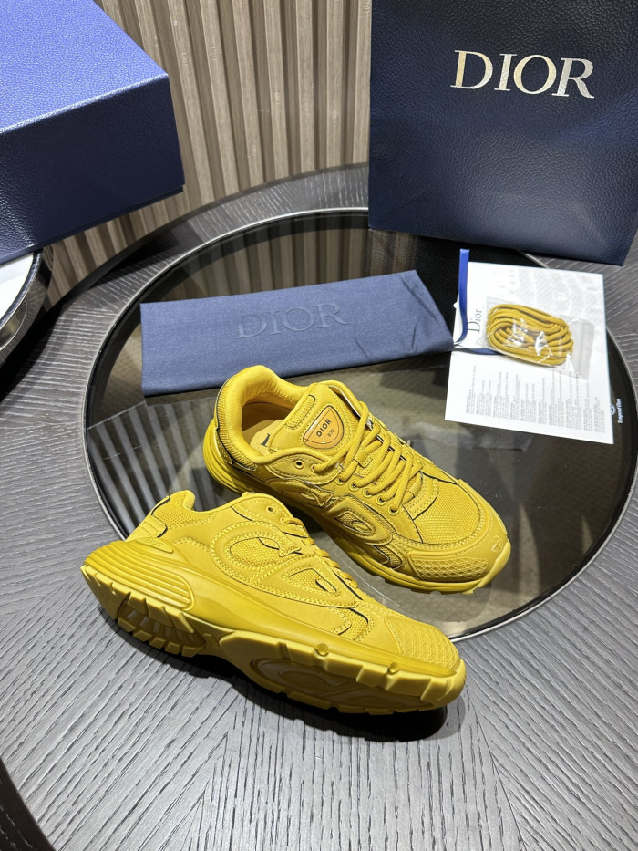 DR B30 Sneakers