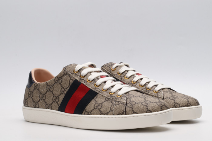 G*u*i low-top sneaker