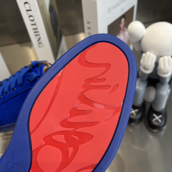 Ch**an louboutin l**is junior spikes