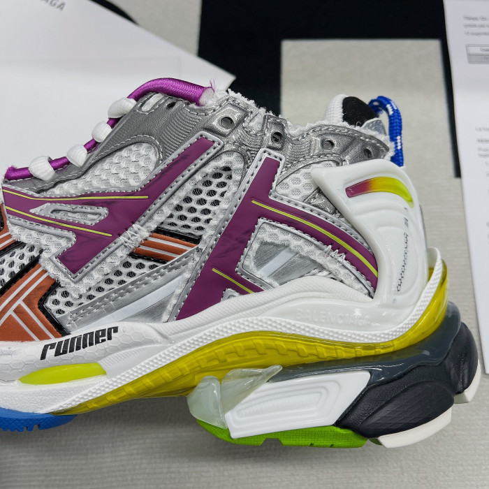 Ba*len*cia*ga runner sneaker