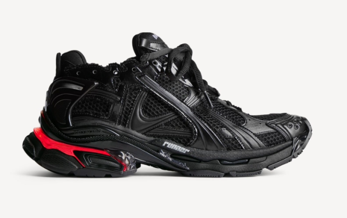 Ba1en*iaga men''s runner led sneaker in black