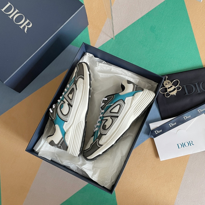 DR B30 Sneakers